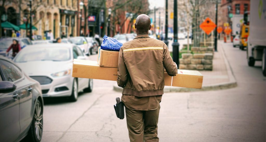 Expand Your Catalog Without Amplifying Your Inventory Costs Through Dropshipping